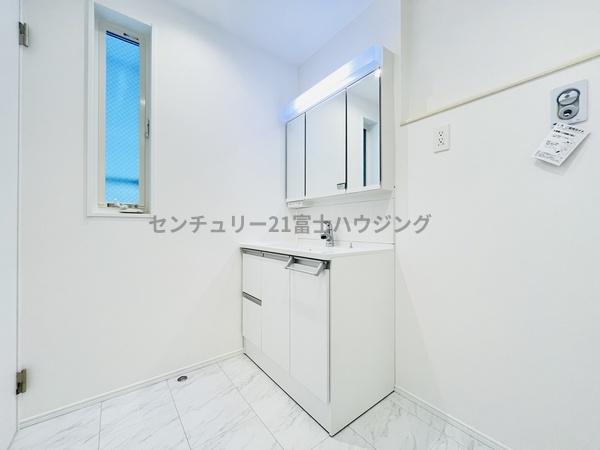茅ヶ崎市十間坂２丁目の新築一戸建