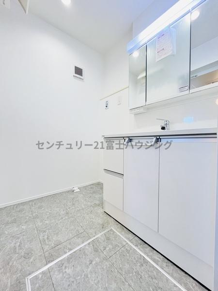 茅ヶ崎市十間坂２丁目の新築一戸建