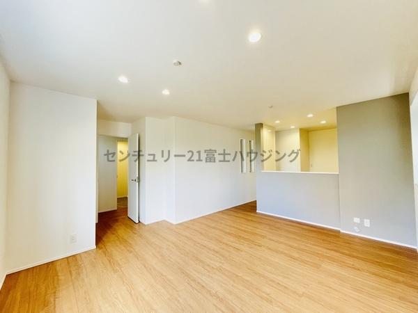 茅ヶ崎市十間坂２丁目の新築一戸建