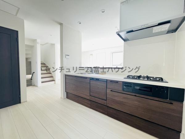 茅ヶ崎市富士見町　新築戸建D号棟
