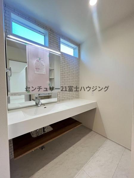 茅ヶ崎市香川3丁目　新築戸建