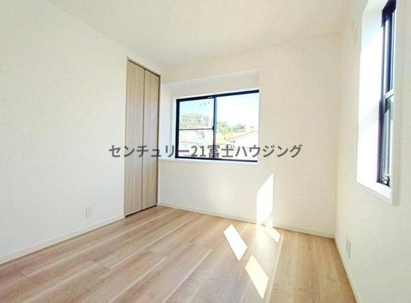 藤沢市本藤沢３丁目の中古一戸建て