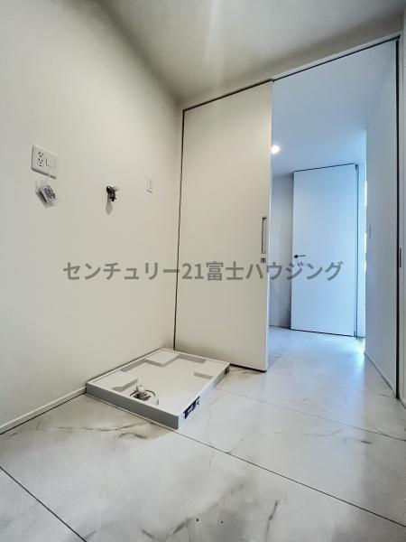 藤沢市鵠沼海岸4丁目3　新築戸建