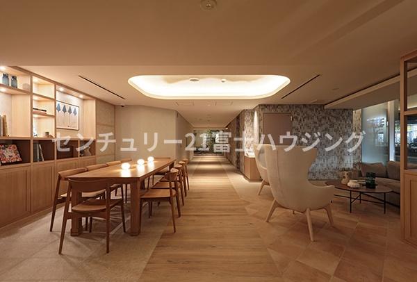 レーベン鵠沼海岸BLUENOVA