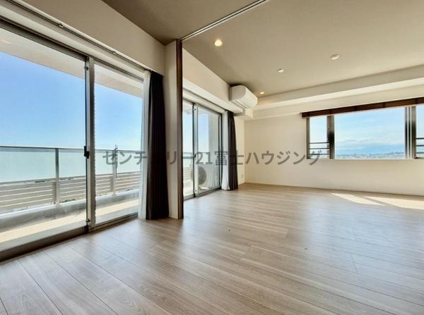 レーベン鵠沼海岸BLUENOVA