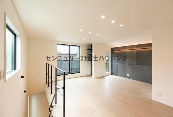 藤沢市鵠沼海岸3丁目　新築戸建　全1棟