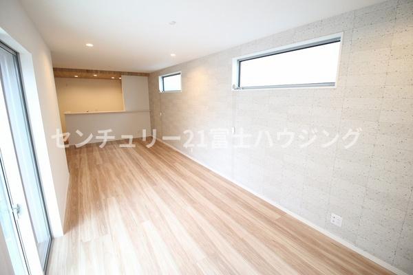 藤沢市善行1丁目　戸建2号棟　全2棟