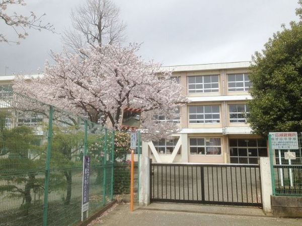 高座郡寒川町小谷1丁目の中古一戸建て(旭が丘中学校)