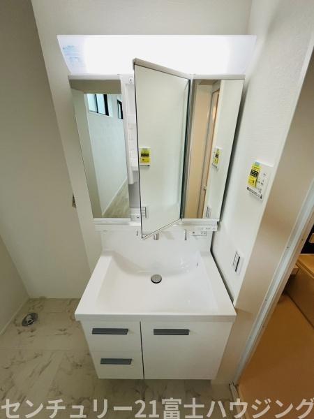 藤沢市本鵠沼３丁目の新築一戸建