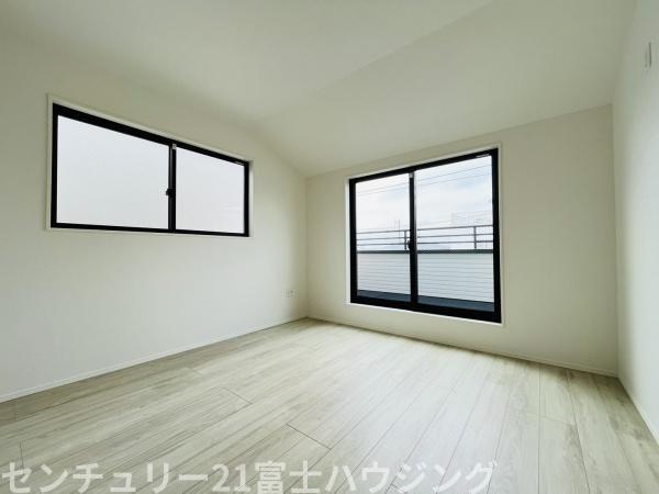 藤沢市本鵠沼３丁目の新築一戸建