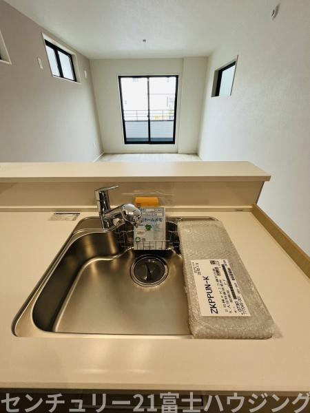 藤沢市本鵠沼３丁目の新築一戸建
