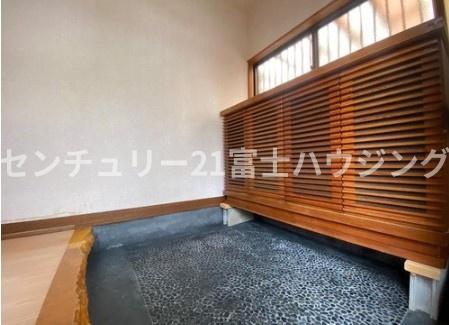 鎌倉市植木の中古一戸建て