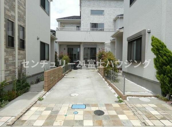 藤沢市善行６丁目の中古一戸建て