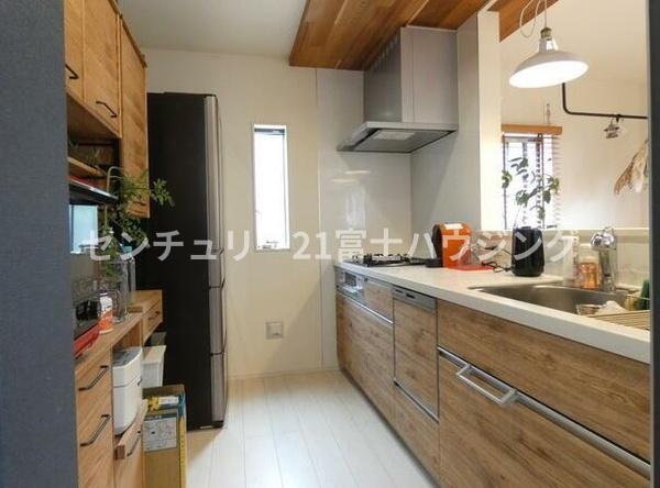 藤沢市善行6丁目　中古戸建