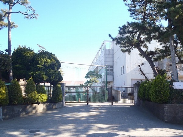 茅ヶ崎市松浪1丁目の中古一戸建て(松浪小学校)