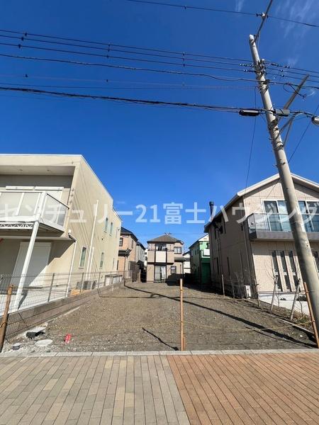 藤沢市鵠沼海岸4丁目　条件無売地　全1区画