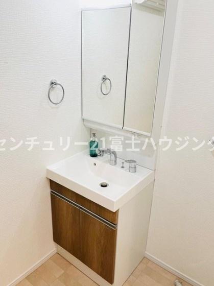 藤沢市朝日町の中古一戸建て