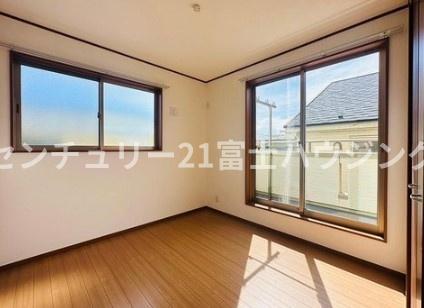 藤沢市鵠沼松が岡２丁目の中古一戸建て