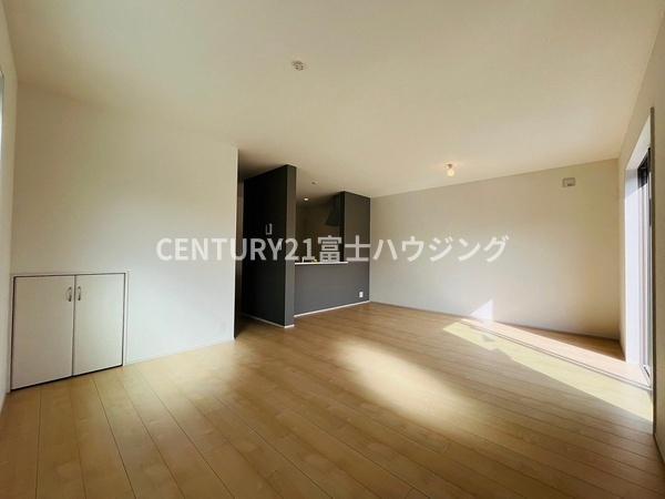 藤沢市石川5丁目　新築戸建2号棟　全7棟