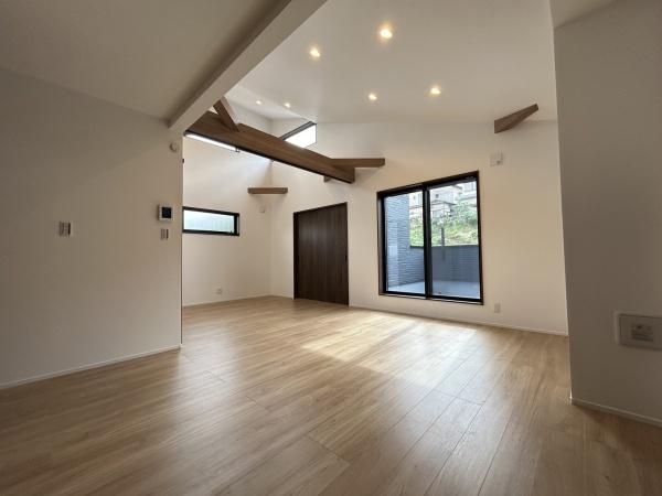 藤沢市石川3丁目　新築戸建　全1棟