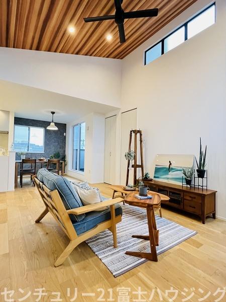 藤沢市片瀬山１丁目の中古一戸建
