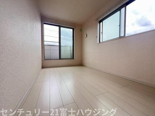 茅ヶ崎市本村３丁目の中古一戸建て