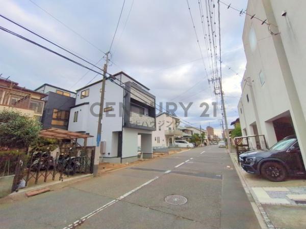 藤沢市辻堂元町2丁目　新築戸建2号棟　全3棟