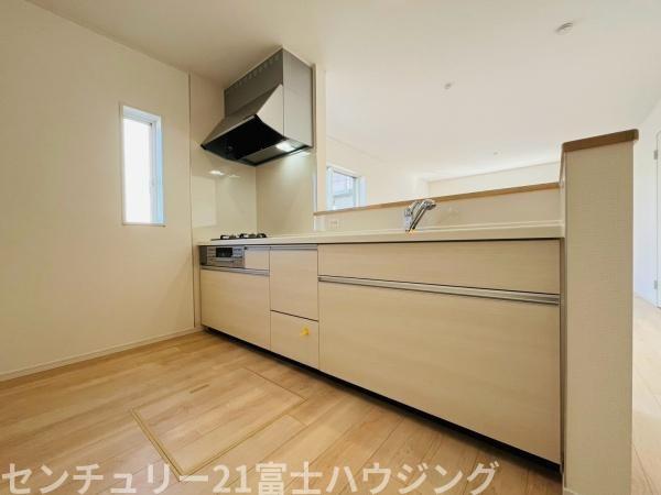 茅ヶ崎市赤羽根第13　新築戸建3号棟　全5棟