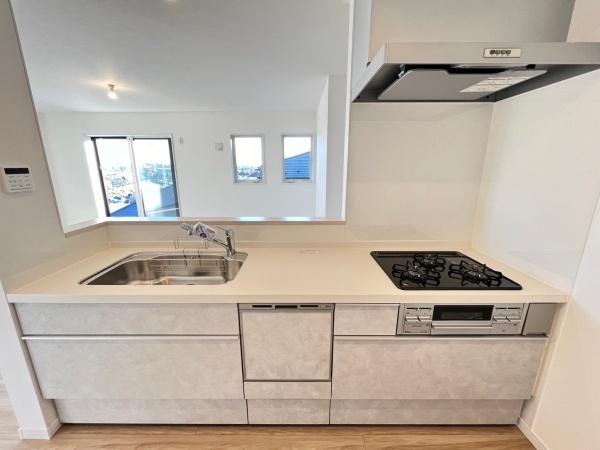 藤沢市白旗4丁目　新築戸建　全1棟