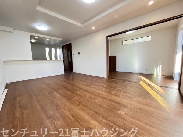 藤沢市辻堂5丁目　新築戸建1号棟　全2棟