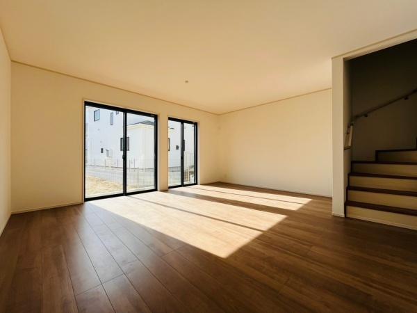 藤沢市高倉2231番　新築戸建A号棟　全5棟