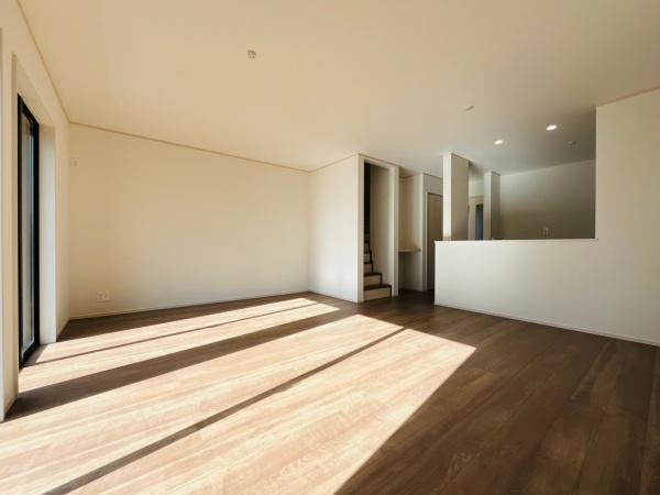 藤沢市高倉2231番　新築戸建A号棟　全5棟