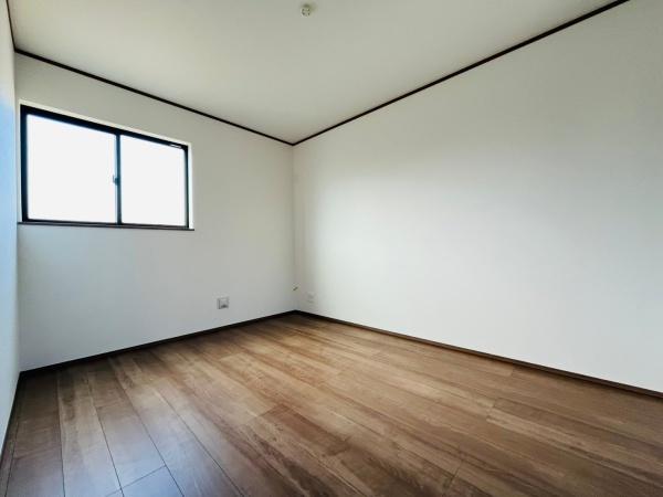 藤沢市高倉2231番　新築戸建C号棟　全5棟