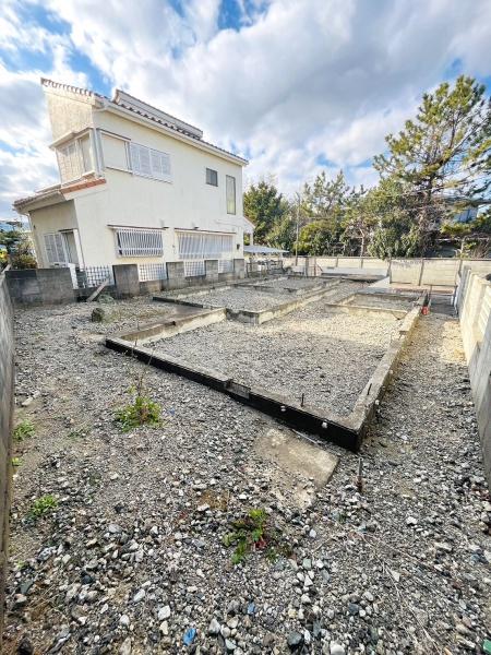 藤沢市鵠沼松が岡４丁目の土地