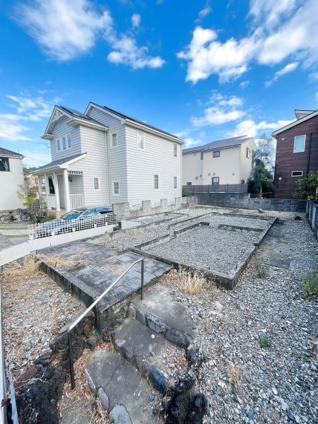 藤沢市鵠沼松が岡4丁目　条件無売地　全1区画