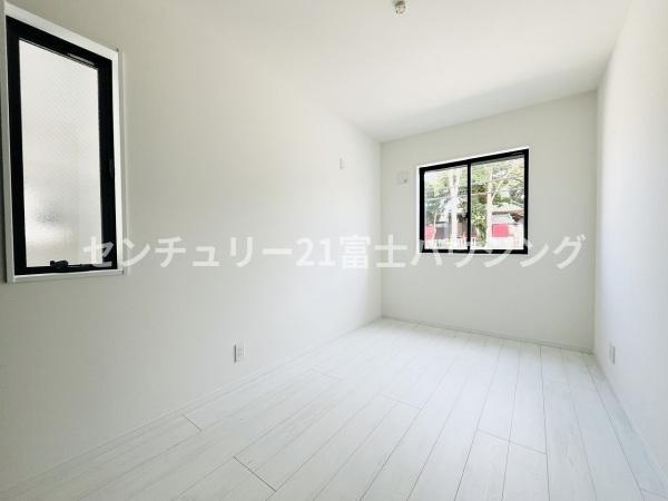 茅ヶ崎市小和田1丁目　新築戸建No.5　全7区画