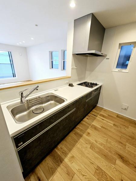 藤沢市鵠沼石上3丁目2期　新築戸建B棟　全2棟