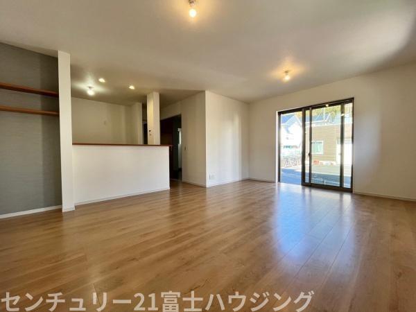 藤沢市城南1期　新築戸建1号棟　全3棟