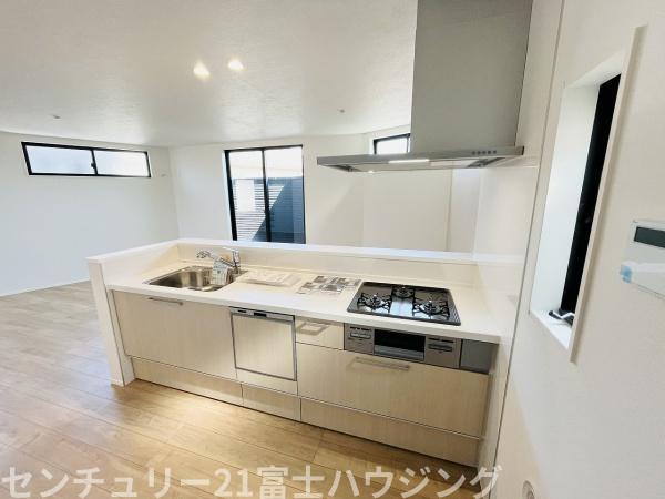 藤沢市辻堂新町2期　新築戸建3号棟　全3棟