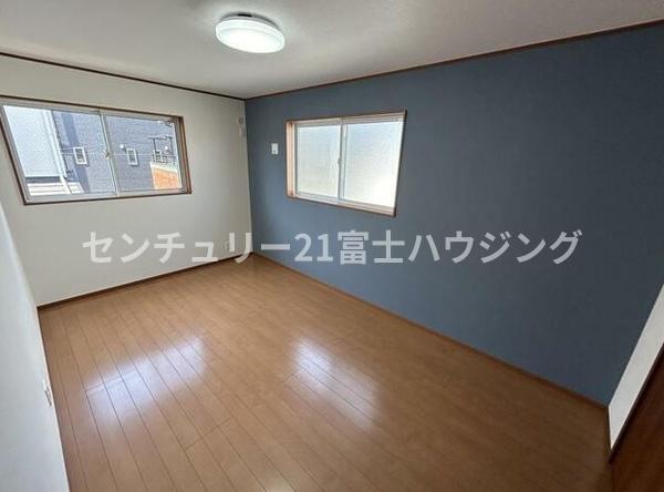 茅ヶ崎市香川６丁目の中古一戸建て