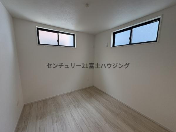 茅ヶ崎市ひばりが丘1期　新築戸建2号棟　全4棟