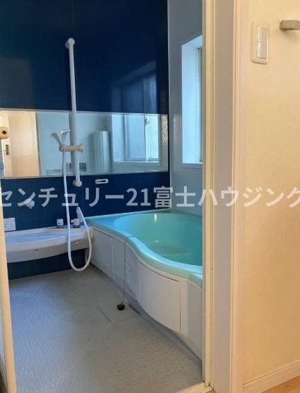 藤沢市片瀬４丁目の中古一戸建て