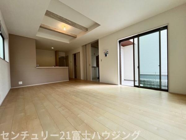藤沢市辻堂太平台1丁目　新築戸建2号棟　全3棟