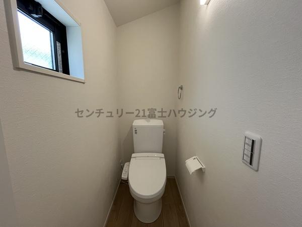 茅ヶ崎市中海岸４丁目の新築一戸建
