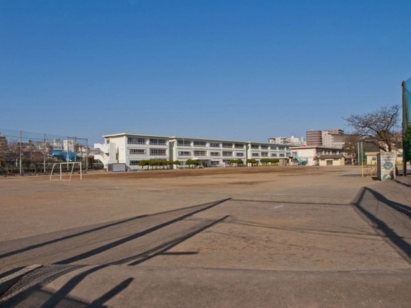 茅ヶ崎市中海岸４丁目の新築一戸建(茅ヶ崎小学校)