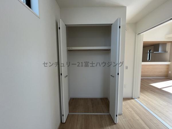 茅ヶ崎市中海岸４丁目の新築一戸建