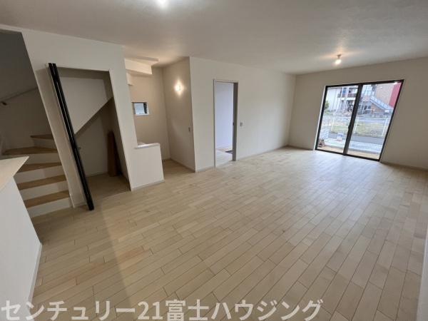 藤沢市天神町1期　新築戸建1号棟　全2棟