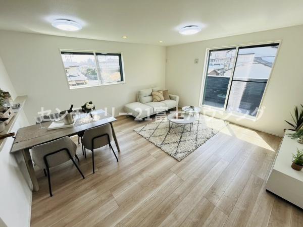 藤沢市石川5丁目　新築戸建C号棟　全3棟