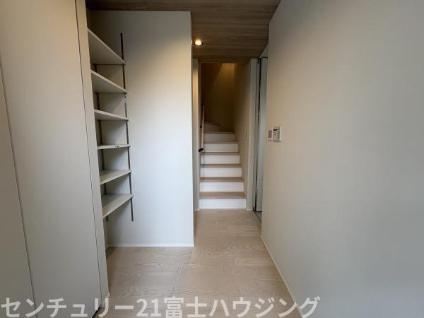 茅ヶ崎市本宿町　新築戸建B棟　全2棟
