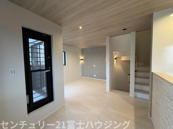茅ヶ崎市本宿町　新築戸建B棟　全2棟